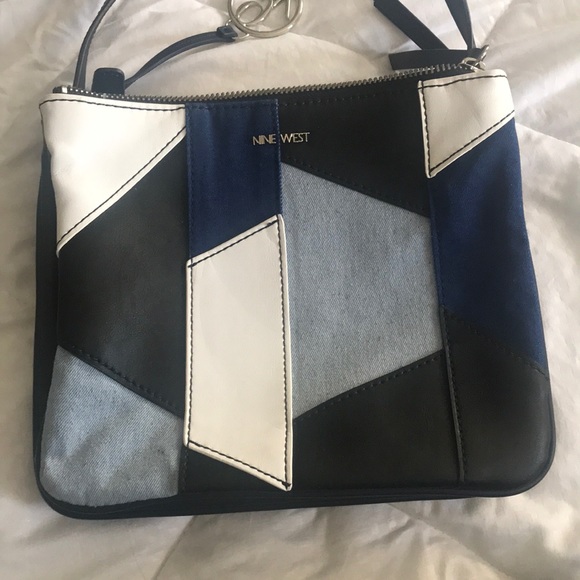 NWOT Cross body bag - Picture 2 of 4